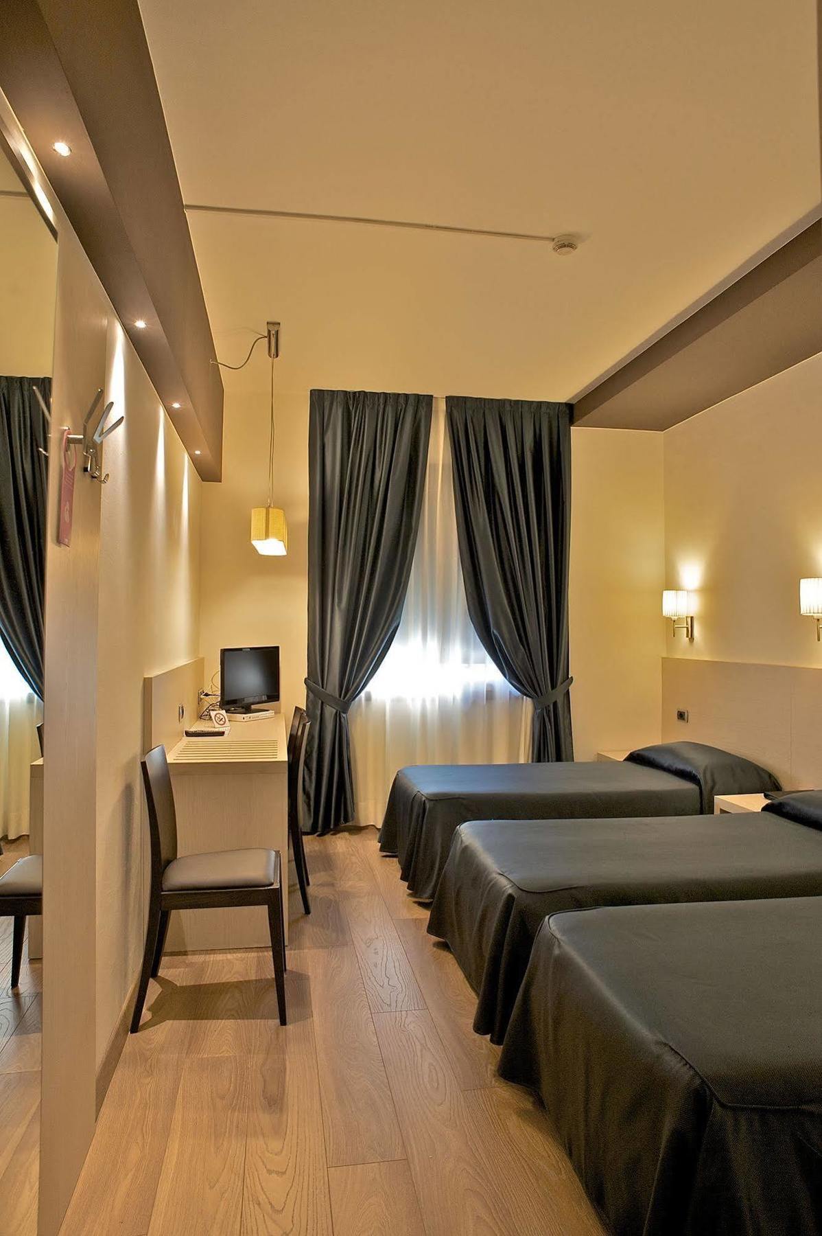 Sam Hotel Monfalcone Extérieur photo