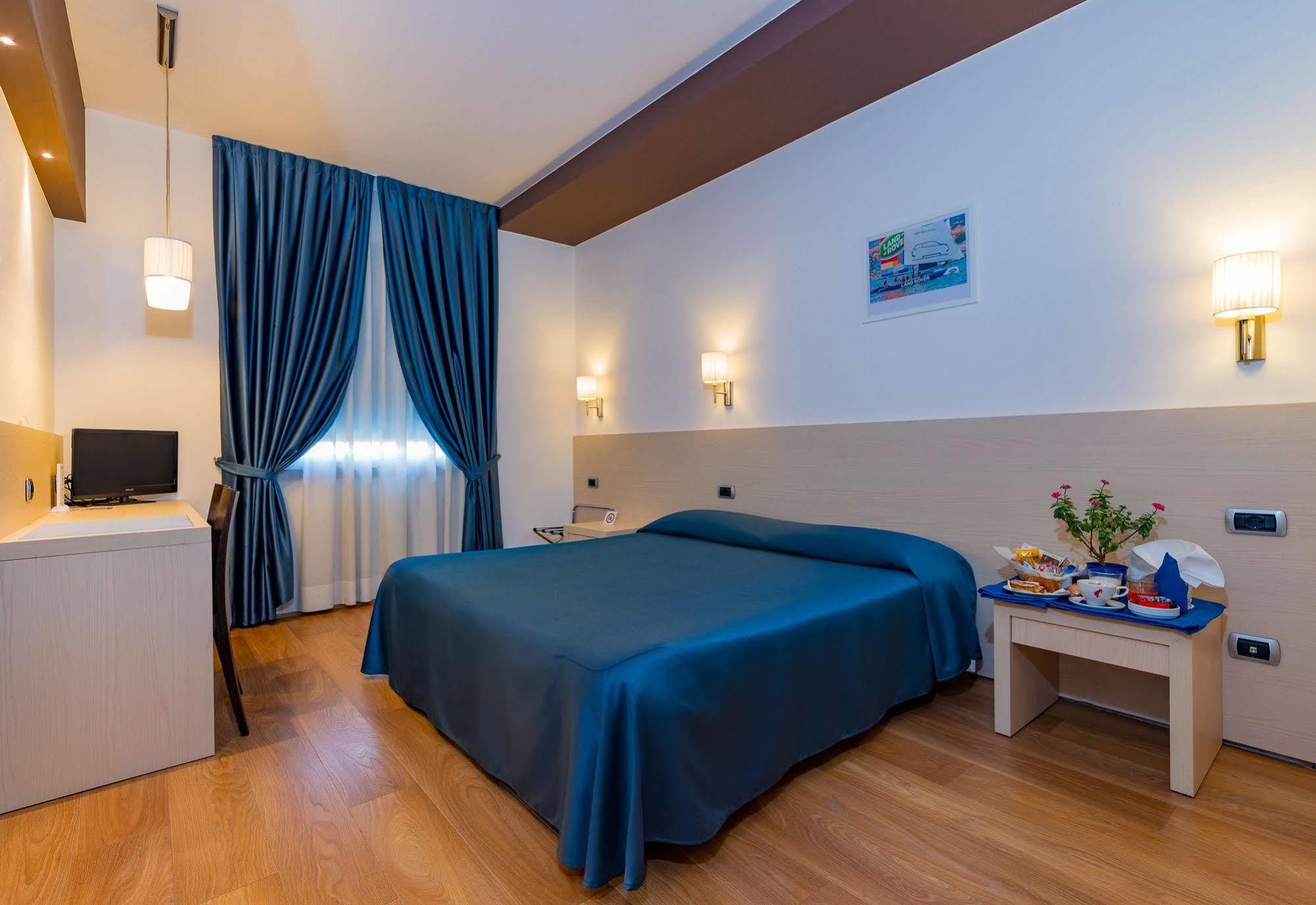Sam Hotel Monfalcone Extérieur photo