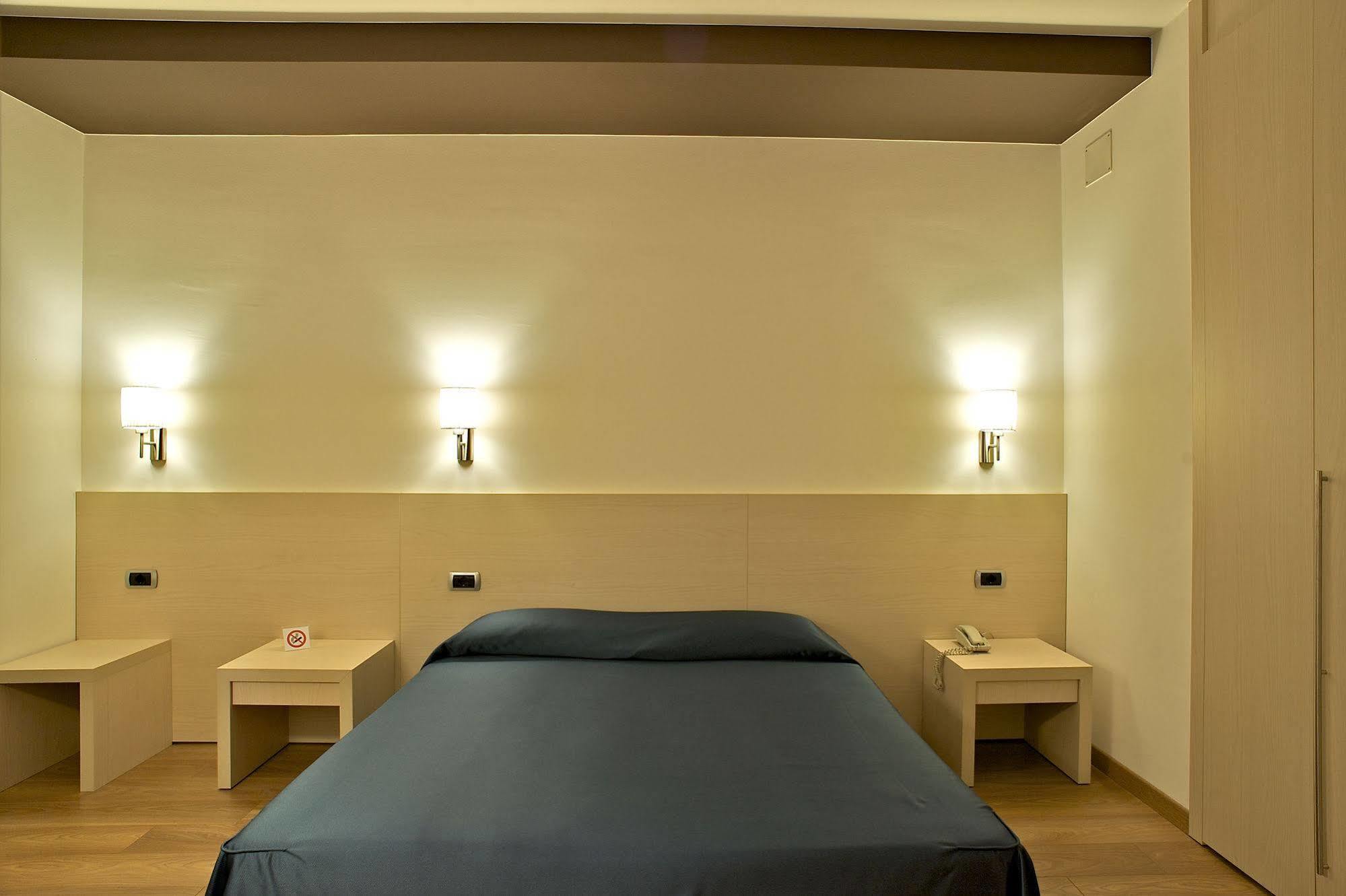 Sam Hotel Monfalcone Extérieur photo