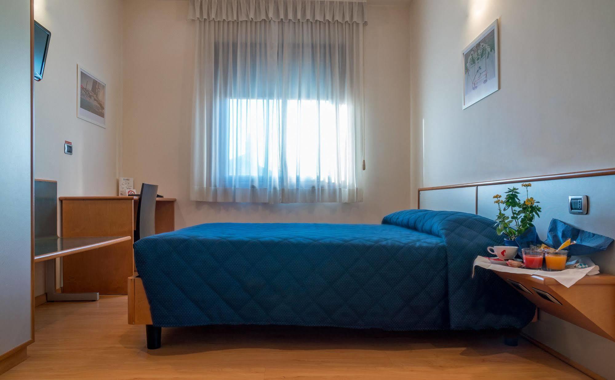 Sam Hotel Monfalcone Extérieur photo
